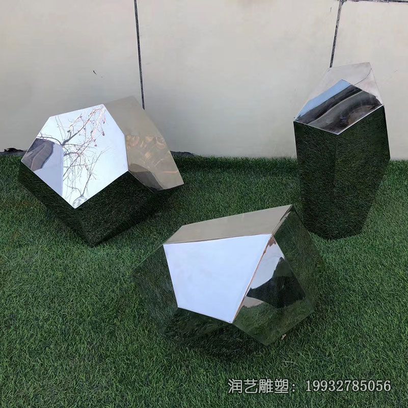 不锈钢石头景观雕塑 不锈钢石头景观雕塑