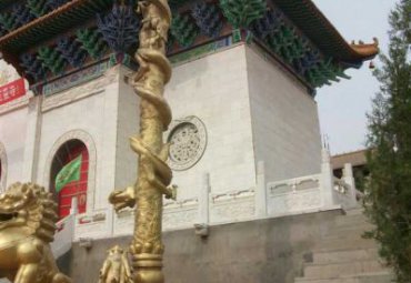 铜雕龙柱雕塑