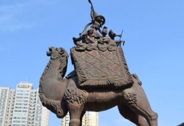 铜雕骆驼雕塑