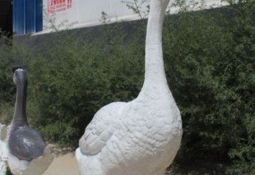 动物玻璃钢鹅雕塑