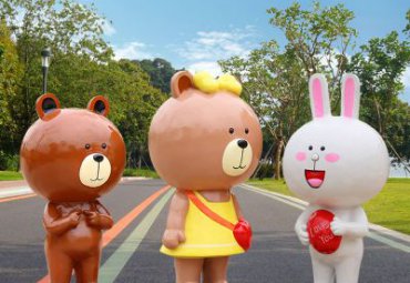 玻璃钢城市可妮兔雕塑