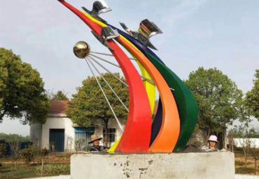 不锈钢企业彩虹雕塑