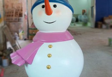 玻璃钢企业雪人卡通雕塑