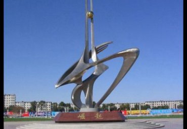 不锈钢户外崛起景观雕塑