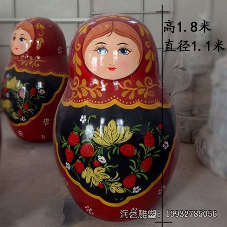 商场玻璃钢套娃景观雕塑 商场玻璃钢套娃景观雕塑