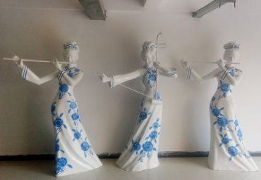 广场玻璃钢音乐人雕塑