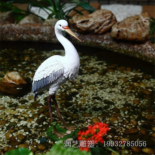 玻璃钢小区白鹭雕塑 玻璃钢小区白鹭雕塑