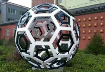 校园不锈钢景观足球雕塑