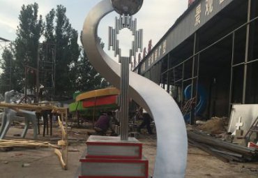 不锈钢城市景观钥匙雕塑