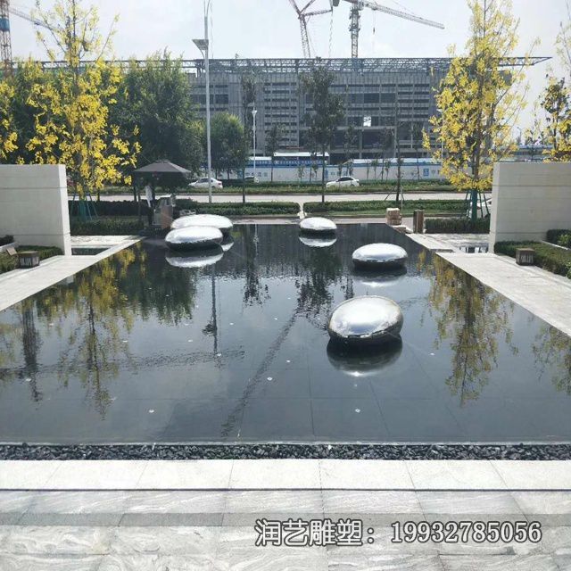 街道不锈钢景观石雕塑 街道不锈钢景观石雕塑