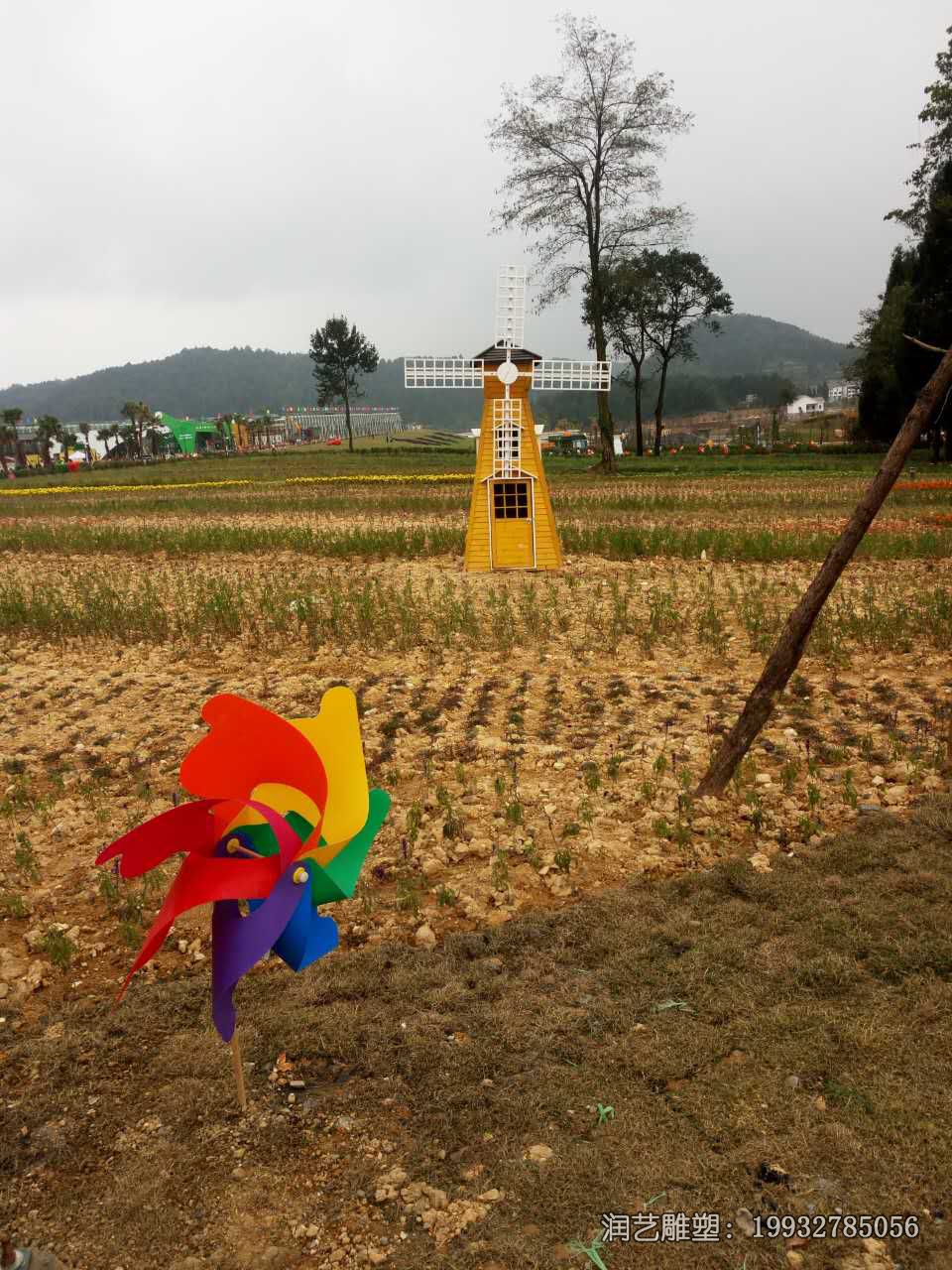 玻璃钢户外风车雕塑 玻璃钢户外风车雕塑