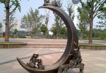 公园兔子铜雕雕塑