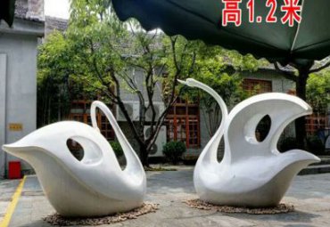 抽象不锈钢天鹅雕塑