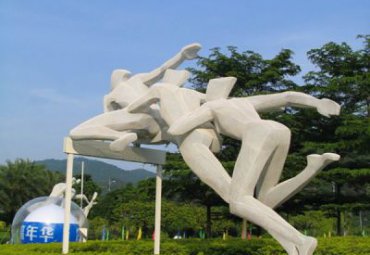 不锈钢公园跨栏人物雕塑