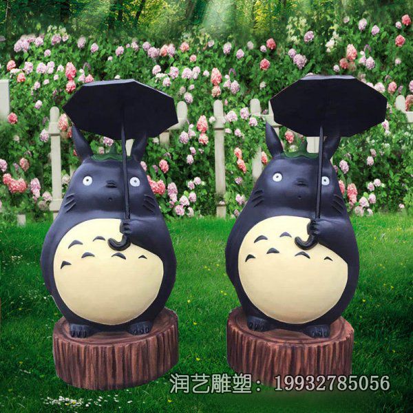玻璃钢公园卡通龙猫雕塑 玻璃钢公园卡通龙猫雕塑
