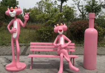 玻璃钢户外粉红豹雕塑