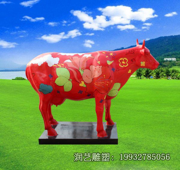 城市玻璃钢牛动物雕塑 城市玻璃钢牛动物雕塑