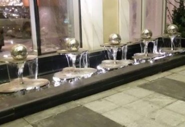 酒店不锈钢喷泉雕塑