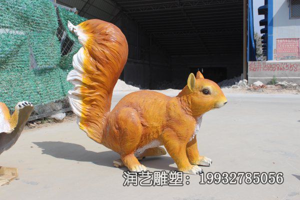 玻璃钢仿真松鼠雕塑 玻璃钢仿真松鼠雕塑