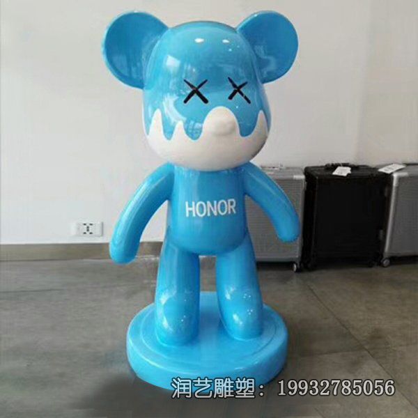 商场玻璃钢暴力熊雕塑 商场玻璃钢暴力熊雕塑