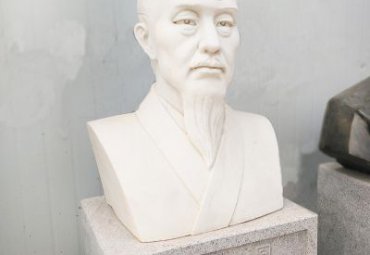 张衡人物石雕雕塑