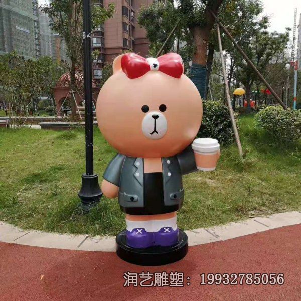 玻璃钢小区布朗熊雕塑 玻璃钢小区布朗熊雕塑