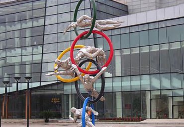企业不锈钢五环雕塑