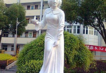 石雕人物南丁格尔雕塑