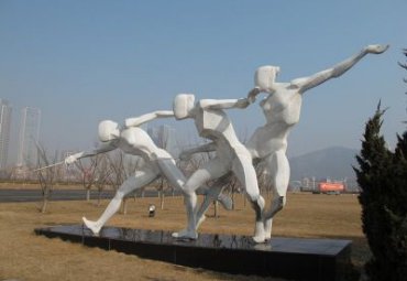 不锈钢公园击剑雕塑