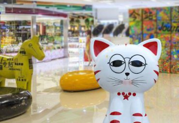 玻璃钢商业街招财猫雕塑