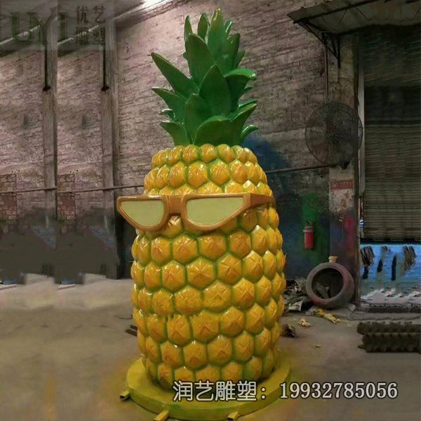 小区玻璃钢菠萝雕塑 小区玻璃钢菠萝雕塑