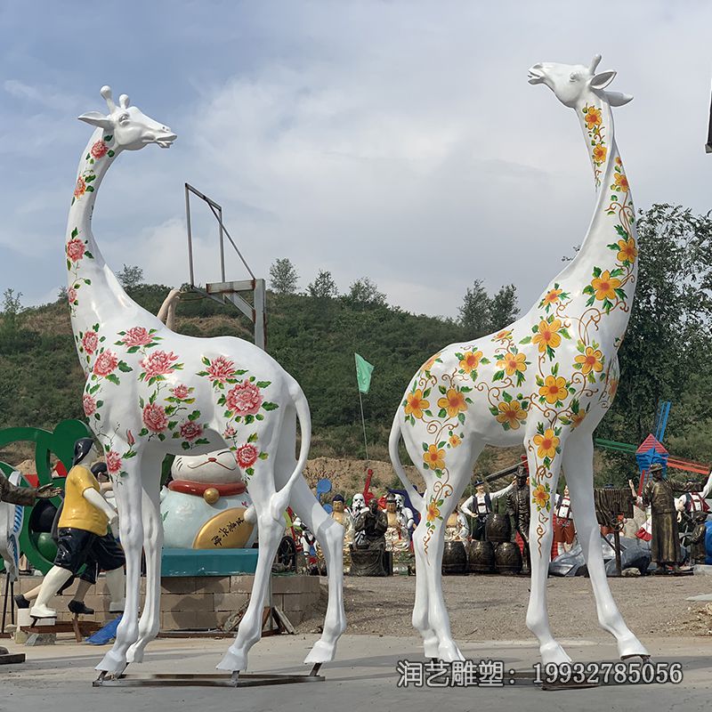 玻璃钢景区长颈鹿雕塑 玻璃钢景区长颈鹿雕塑