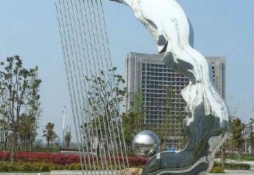 广场不锈钢乐器景观雕塑
