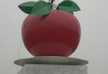 企业不锈钢苹果景观雕塑
