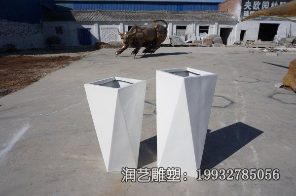 企业玻璃钢景观花瓶雕塑 企业玻璃钢景观花瓶雕塑