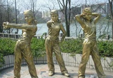 铜雕公园跳舞人物雕塑
