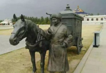 铜雕马车景观雕塑