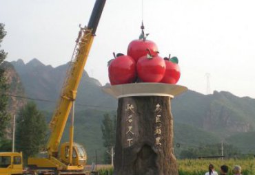 景区不锈钢景观苹果雕塑