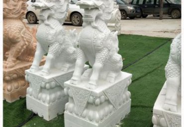 石雕麒麟雕塑