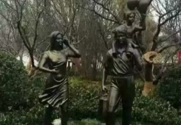 园林一家人铜雕雕塑