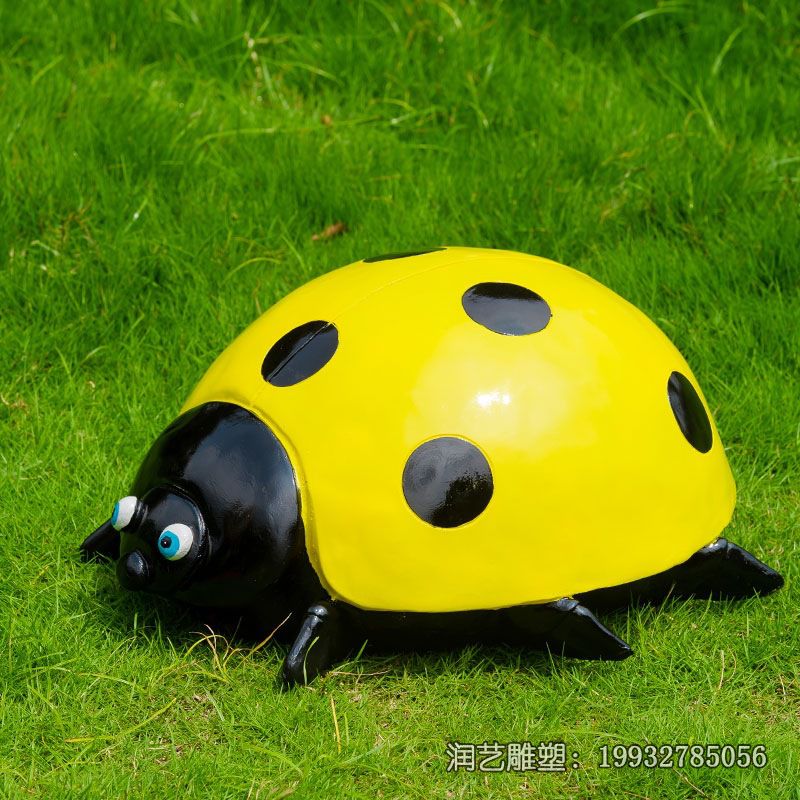 草坪玻璃钢动物瓢虫雕塑 草坪玻璃钢动物瓢虫雕塑