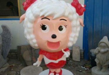 玻璃钢城市美羊羊雕塑