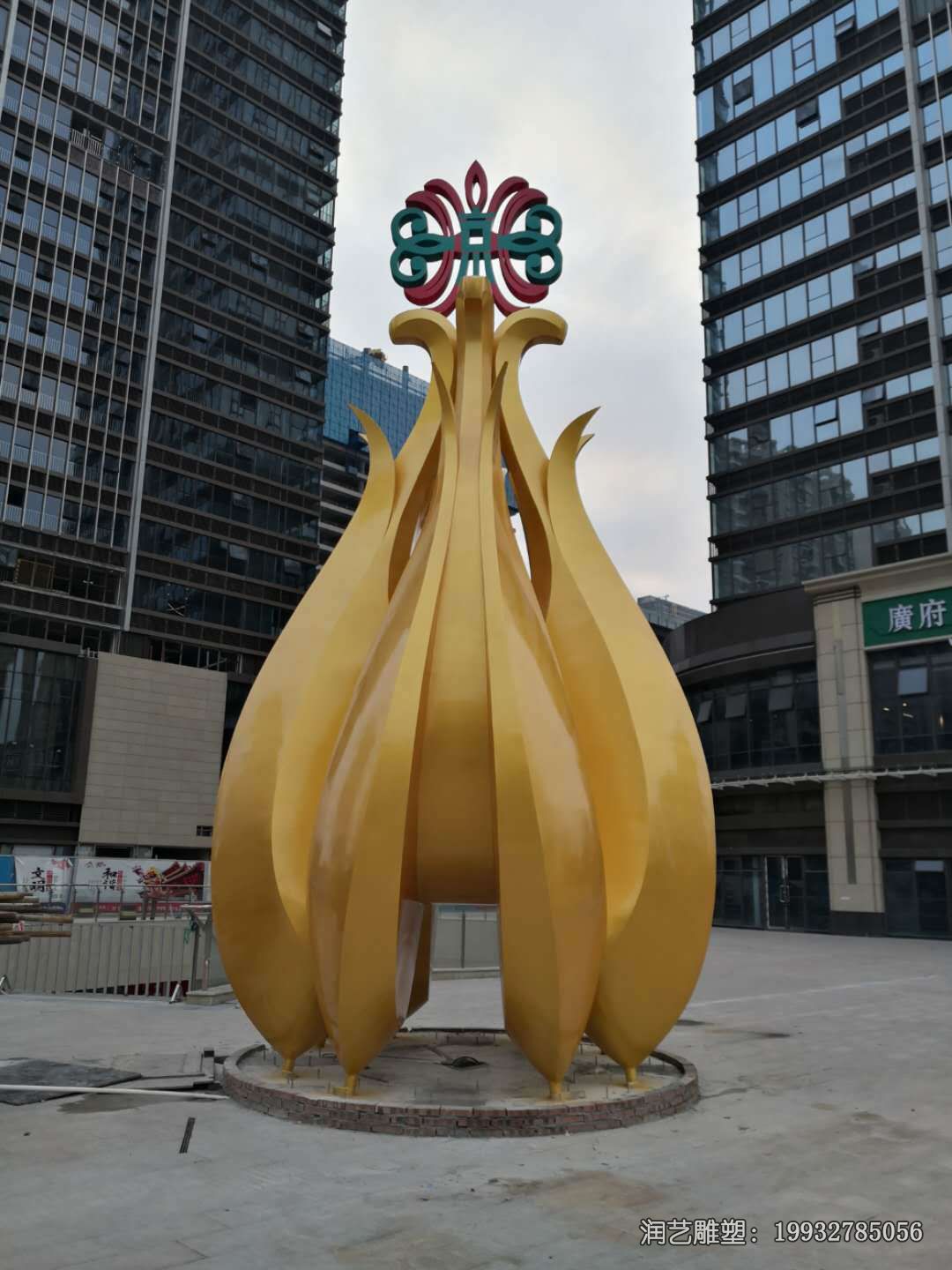 小区不锈钢花苞抽象雕塑 小区不锈钢花苞抽象雕塑