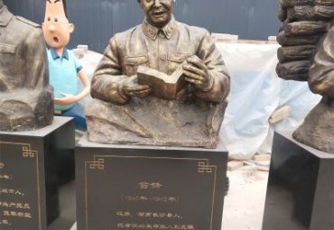 铜雕雷锋景区雕塑