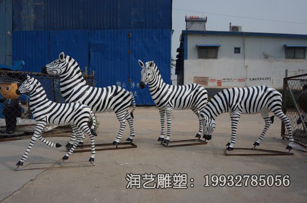 城市玻璃钢动物斑马雕塑