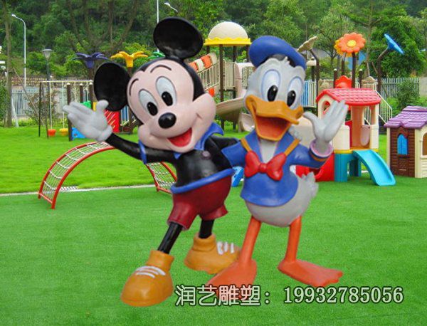 玻璃钢草坪唐老鸭雕塑 玻璃钢草坪唐老鸭雕塑