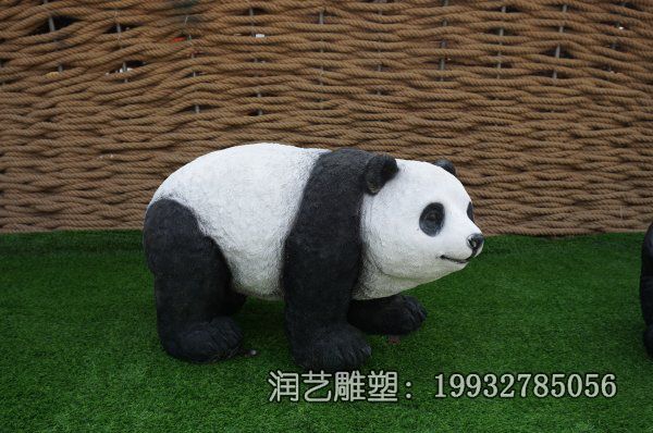 玻璃钢户外熊猫动物雕塑 玻璃钢户外熊猫动物雕塑