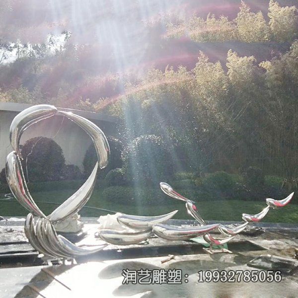 不锈钢小区鲤鱼跃龙门抽象雕塑 不锈钢小区鲤鱼跃龙门抽象雕塑