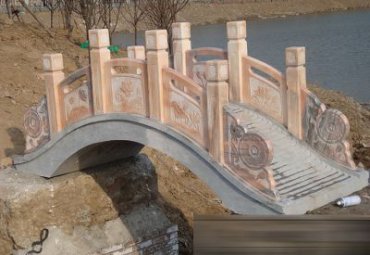 石雕拱桥公园雕塑