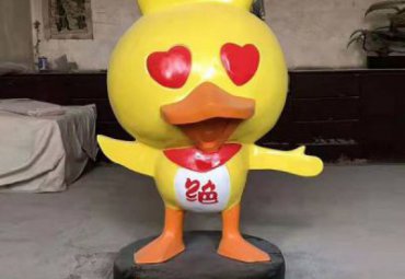商场玻璃钢卡通鸭子雕塑